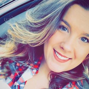 Meet your Posher, Kaitlyn